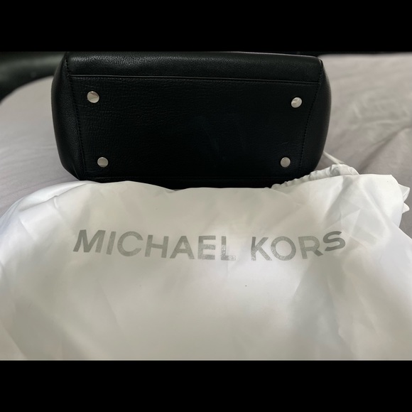 Michael Kors - Picture 3 of 8